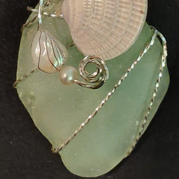 Beach Glass Pendant Seafoam Green Wave Sculpted Hand-twist, Silver Sterl setting - Picture 9 of 10